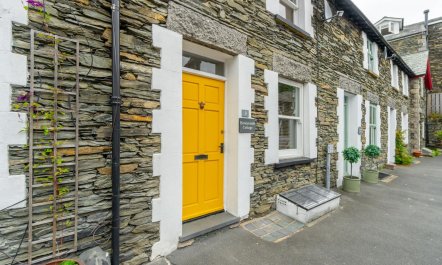 3 Bed in Windermere