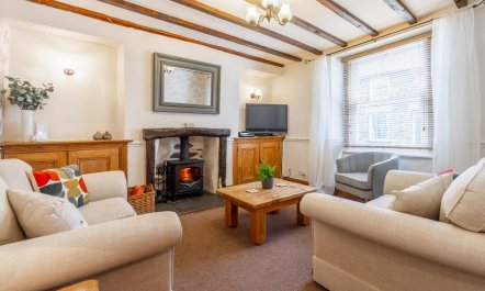 3 Bed in Windermere 1