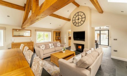 4 Bed in Backbarrow 2