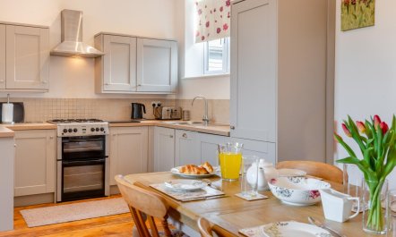 2 Bed in Old Hall Green 5
