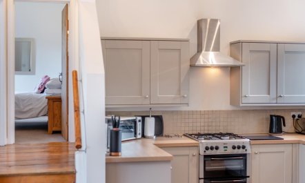 2 Bed in Old Hall Green 3