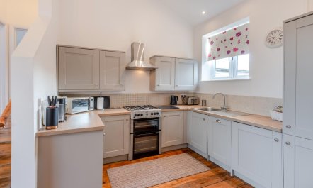2 Bed in Old Hall Green 4
