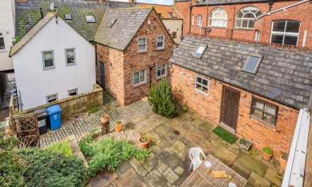 2 Bed in Whitby
