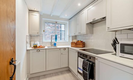 2 Bed in Whitby 6