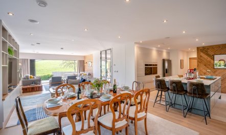 4 Bed in West Lulworth 9