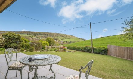 4 Bed in West Lulworth 8