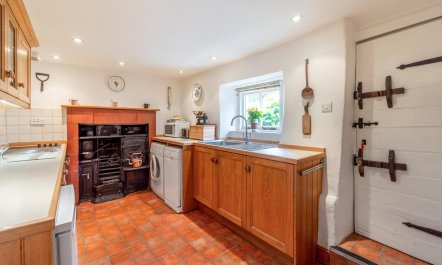 2 Bed in Outgate 7