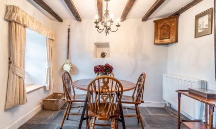 2 Bed in Outgate 8