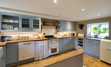 2 Bed in Burton Bradstock 4