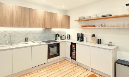 4 Bed in Windermere 3
