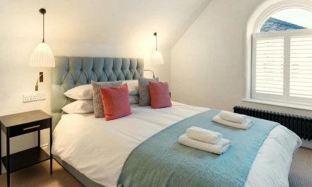 4 Bed in Windermere 4