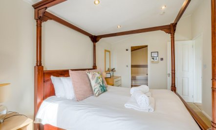 1 Bed in Athelington 9