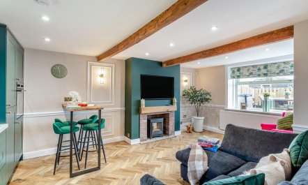 2 Bed in Thornton 1