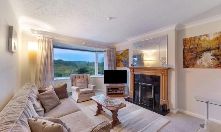 2 Bed in Outgate 2