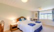 2 Bed in Loders 8