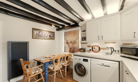 3 Bed in Chapel Stile 1