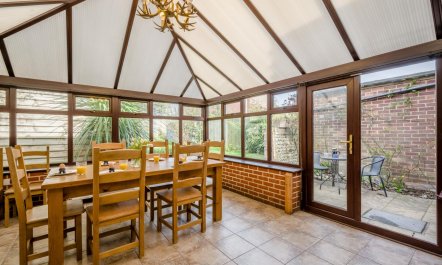4 Bed in Bacton 9