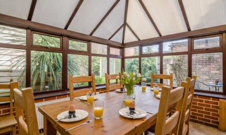 4 Bed in Bacton 2