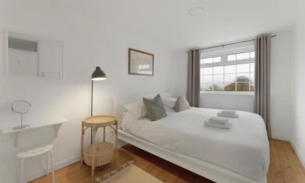 2 Bed in Windermere 3