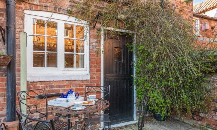 2 Bed in Newark