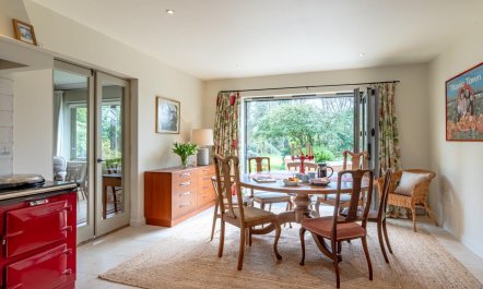 4 Bed in Sudbourne 4