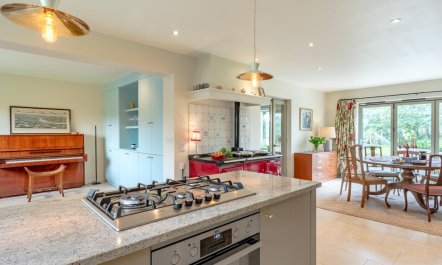 4 Bed in Sudbourne 6