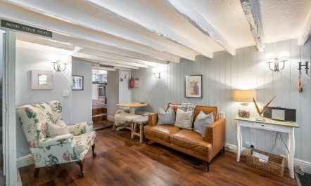 2 Bed in Outgate 2