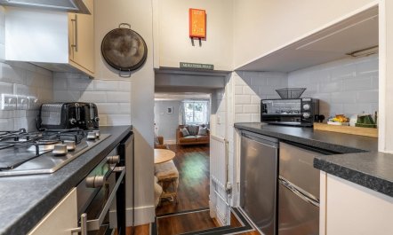 2 Bed in Outgate 8