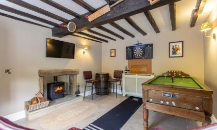 4 Bed in Norwood 4