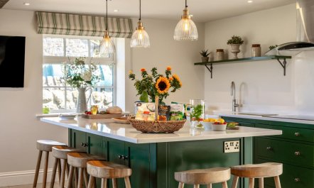 4 Bed in Norwood 8