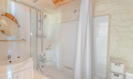 2 Bed in Langton Herring 9