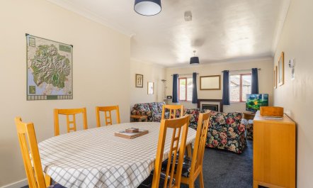2 Bed in Keswick 1