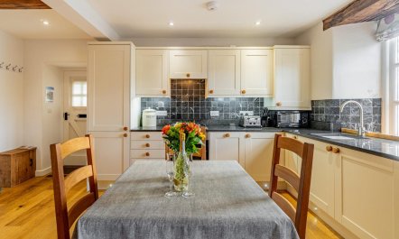1 Bed in Ambleside 5