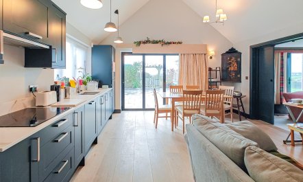 3 Bed in Rousdon 8
