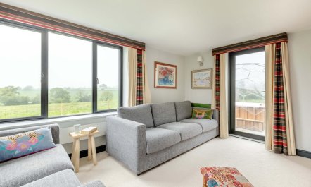 3 Bed in Rousdon 8