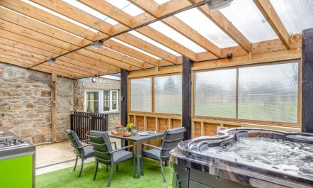 5 Bed in Bridge 1