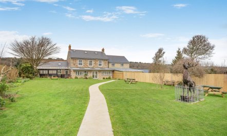 5 Bed in Bridge