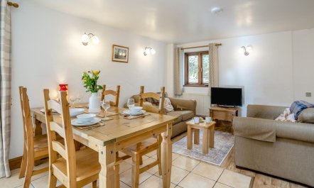 2 Bed in Risca 6