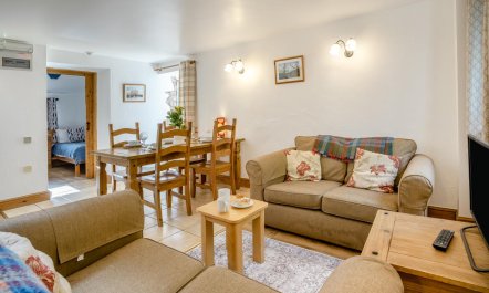 2 Bed in Risca 7