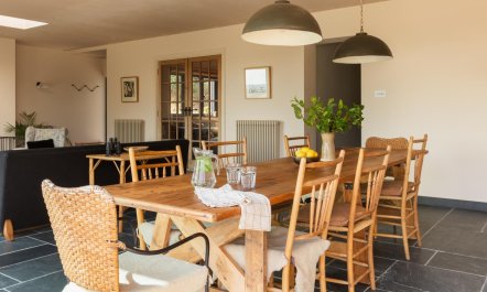 4 Bed in Hartland 8