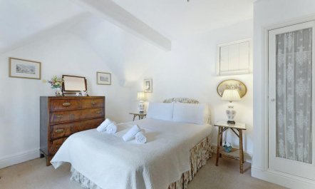 2 Bed in Grasmere 3