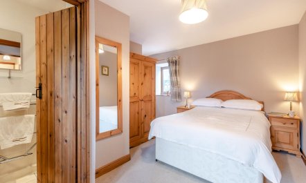 2 Bed in Thwaite 8