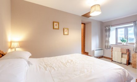 2 Bed in Thwaite 9