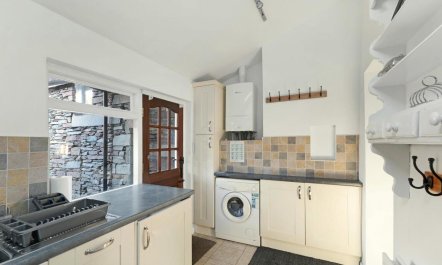 2 Bed in Grasmere 3