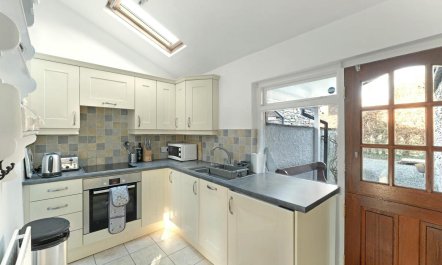2 Bed in Grasmere 1