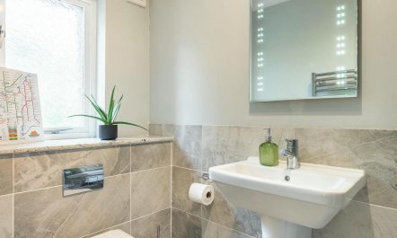 2 Bed in Ambleside 8