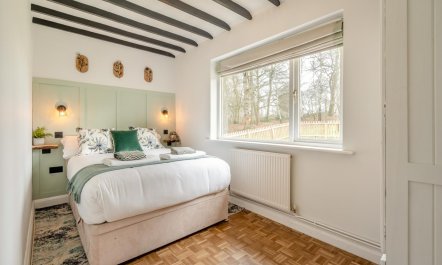 2 Bed in Beaconsfield 4