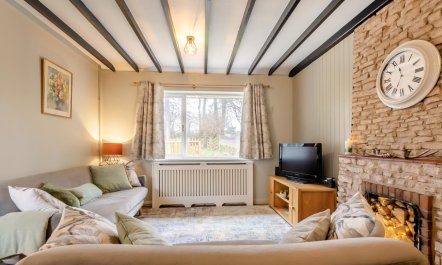 2 Bed in Beaconsfield 6