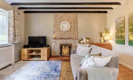 2 Bed in Beaconsfield 7