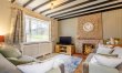 2 Bed in Beaconsfield 1